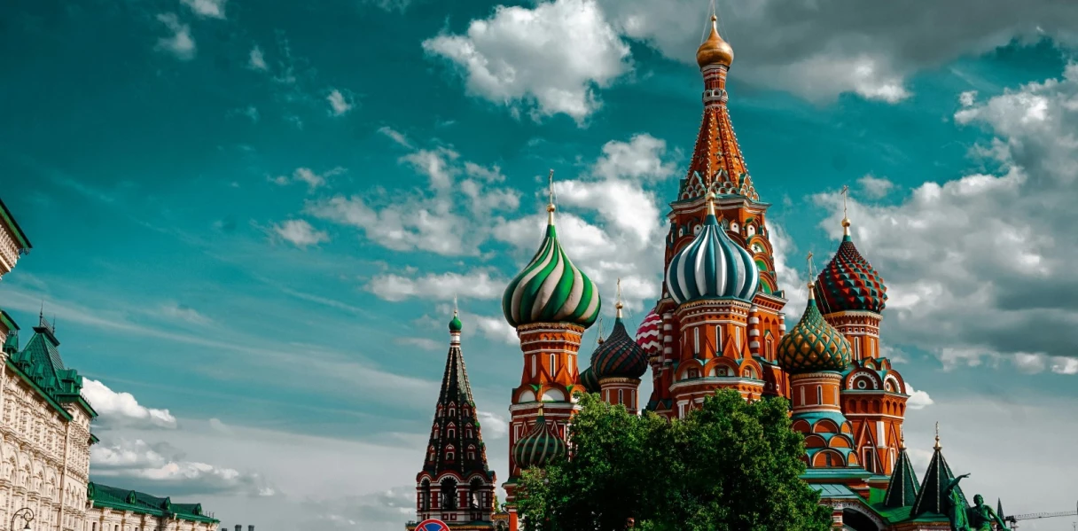 Расписание и карта перекрытий дорог в Москве из-за Всероссийского выпускного