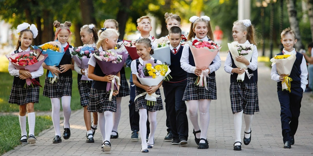 Мнение: нужны ли цветы учителям 1 сентября