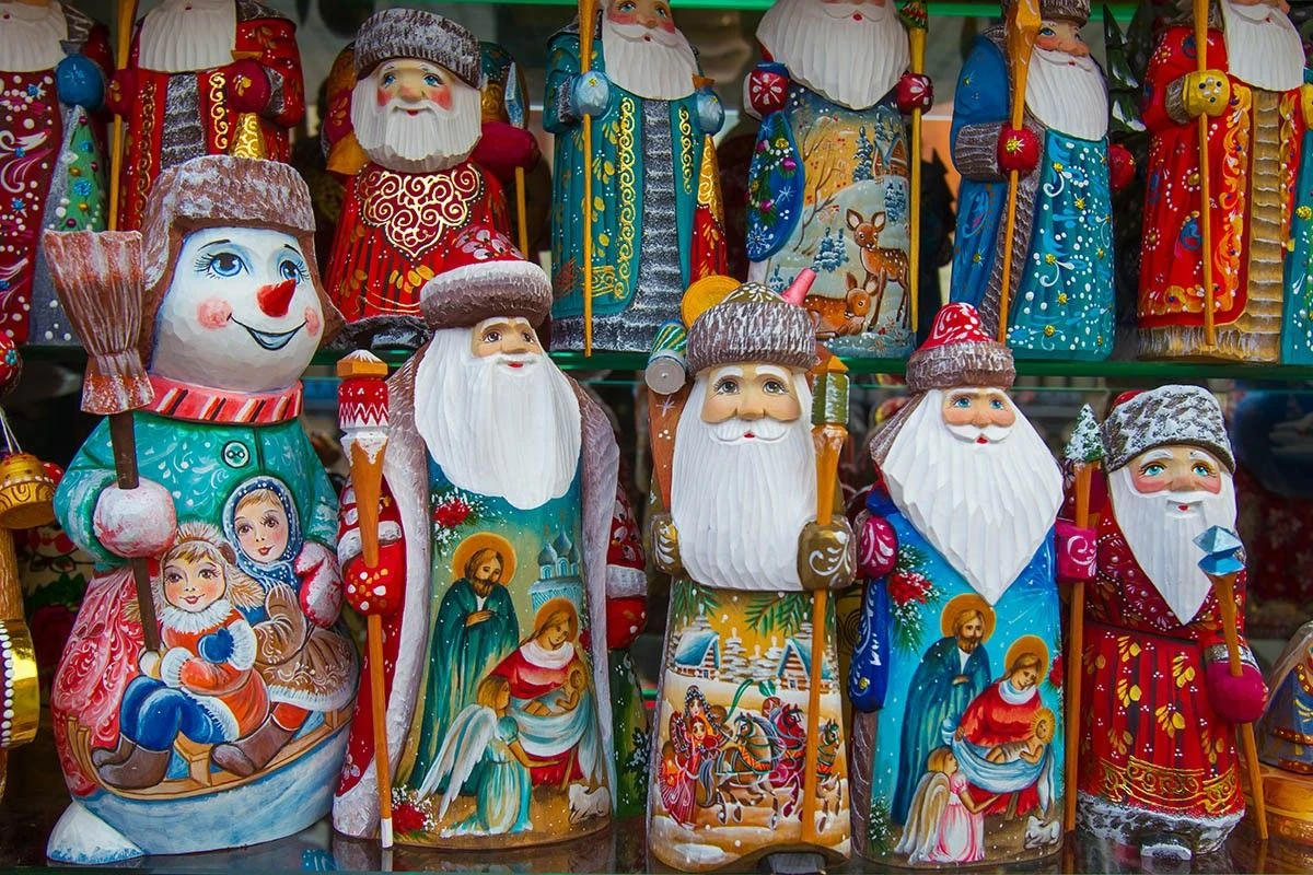 новогодние игрушки
