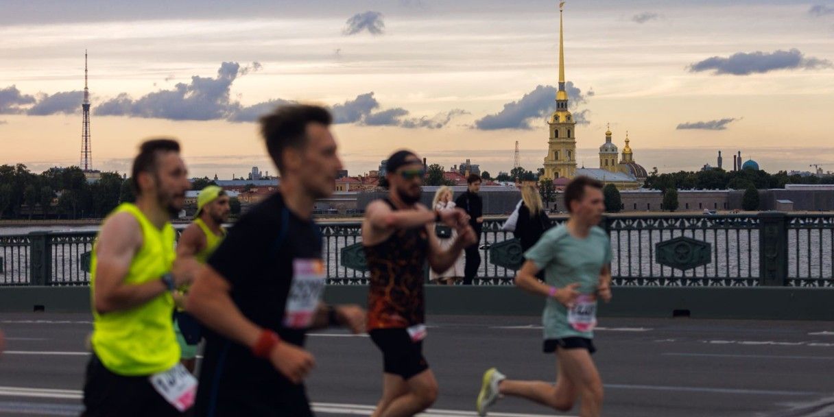 Марафон «Белые ночи — 2026» в Санкт-Петербурге: маршрут и перекрытия на Крестовском острове