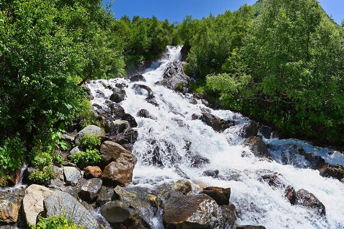 водопады Домбая