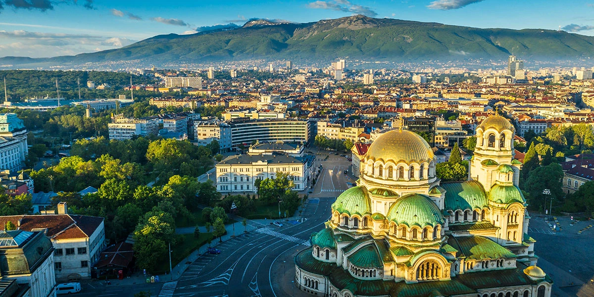 Виза в Болгарию для россиян в 2026 году: как оформить, сроки, стоимость