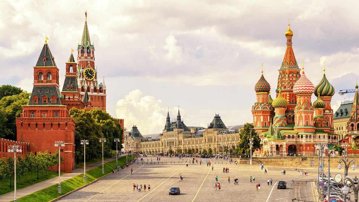 Средняя зарплата в Москве в 2025 году