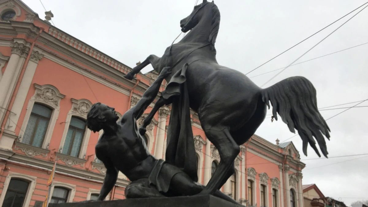 Куда сходить на майских праздниках в Санкт-Петербурге