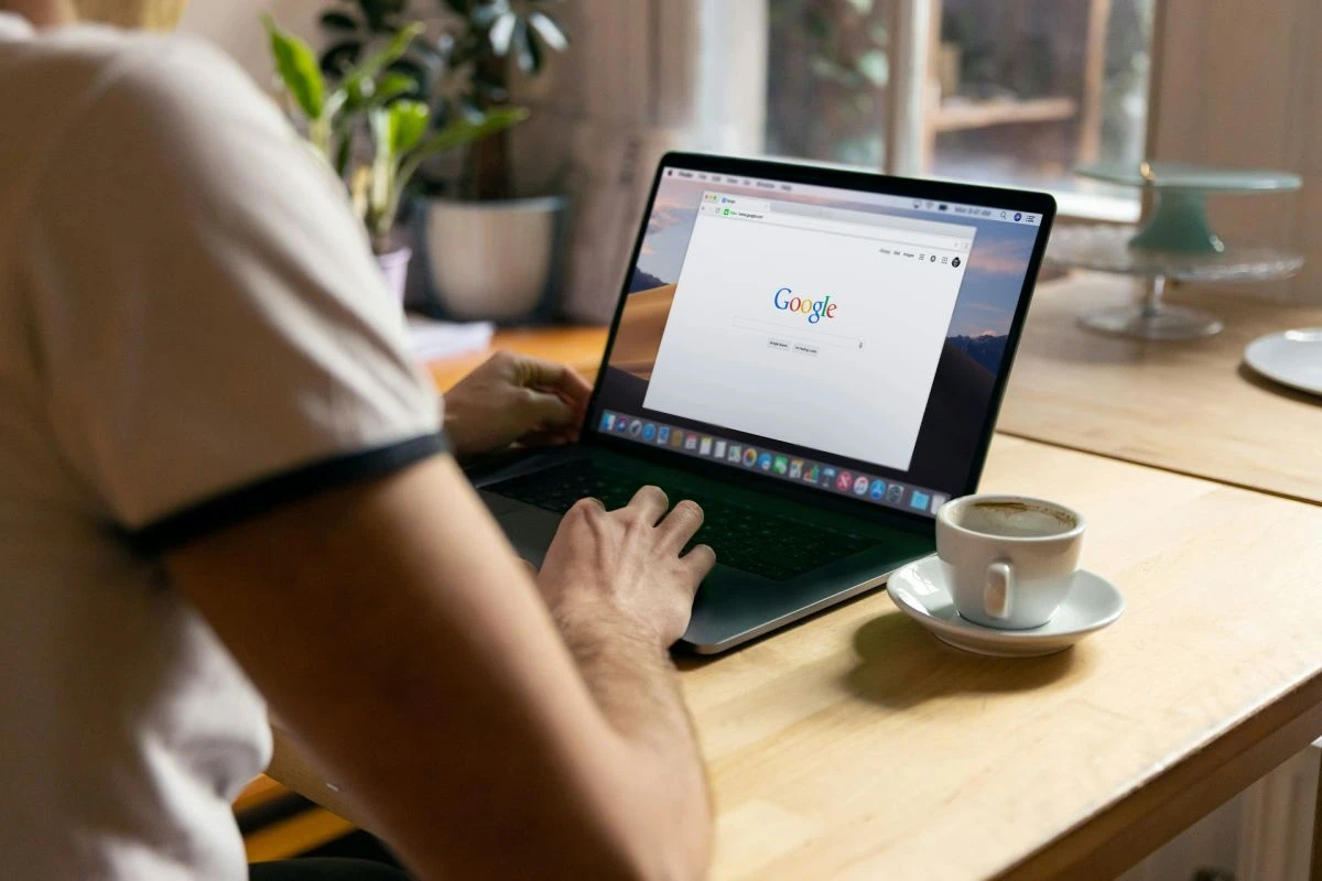 Российские сервисы начали отключать вход через Google или Apple ID