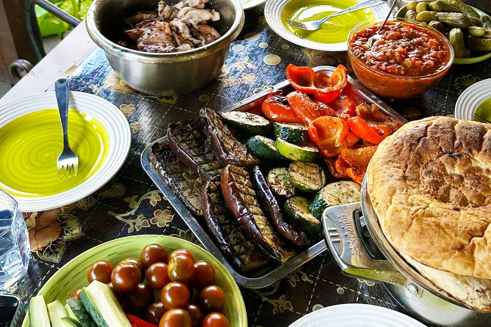 рецепт овощи мясо мангал костер