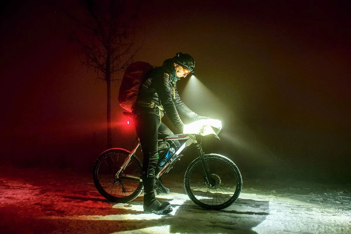 лучший налобный фонарь