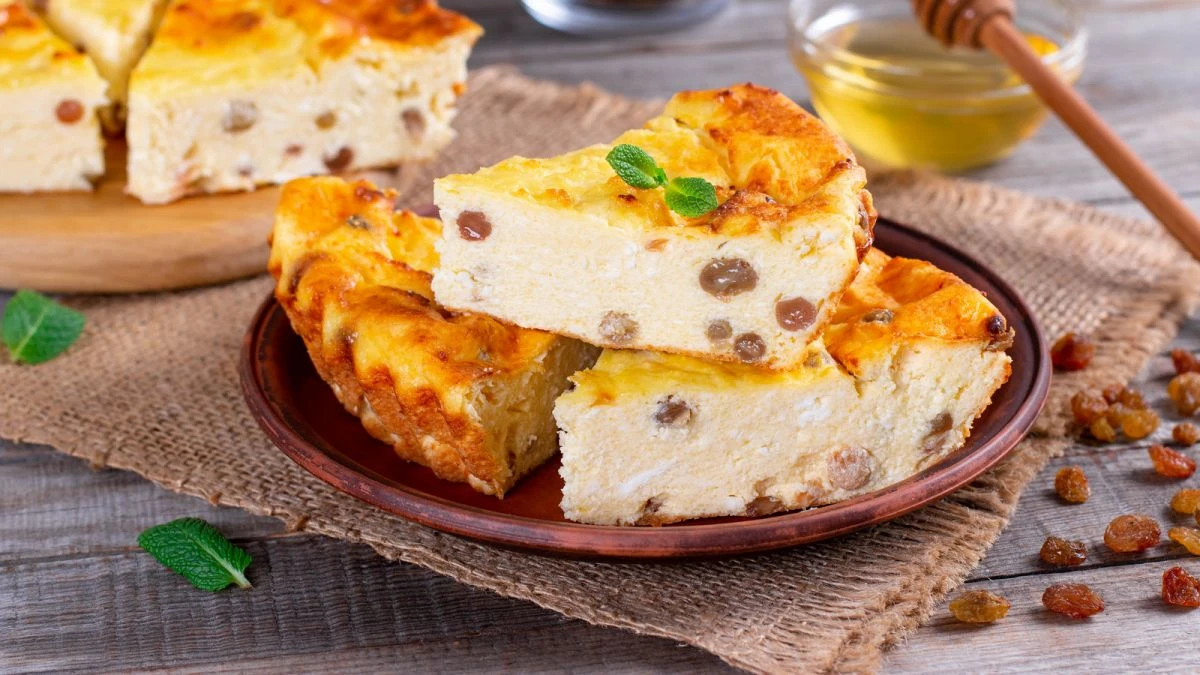 10 рецептов вкусной и пышной творожной запеканки в духовке