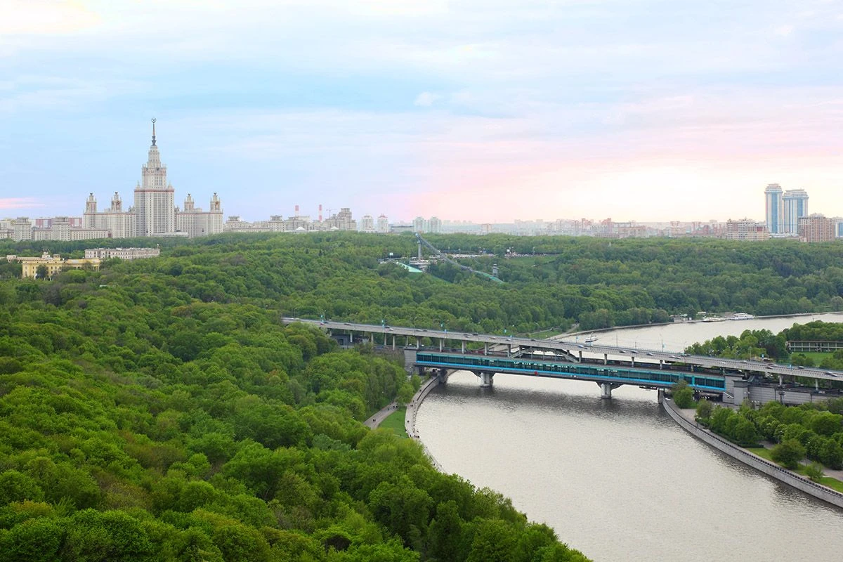  Воробьёвы горы