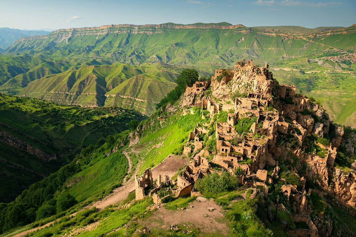 Аул-призрак Гамсутль. Источник: Olga Gavrilova / Shutterstock / FOTODOM