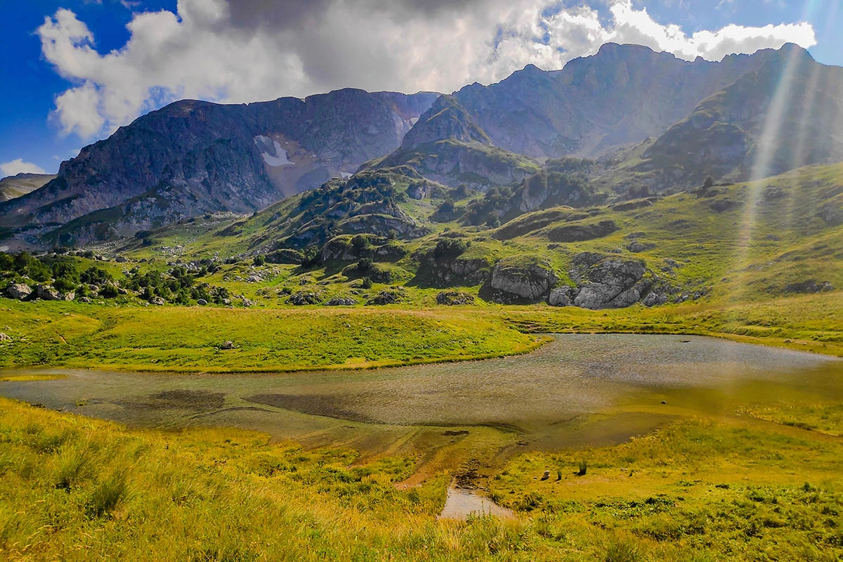 Плато Лаго-Наки, Республика Адыгея. Источник: skaoioi / Shutterstock / FOTODOM