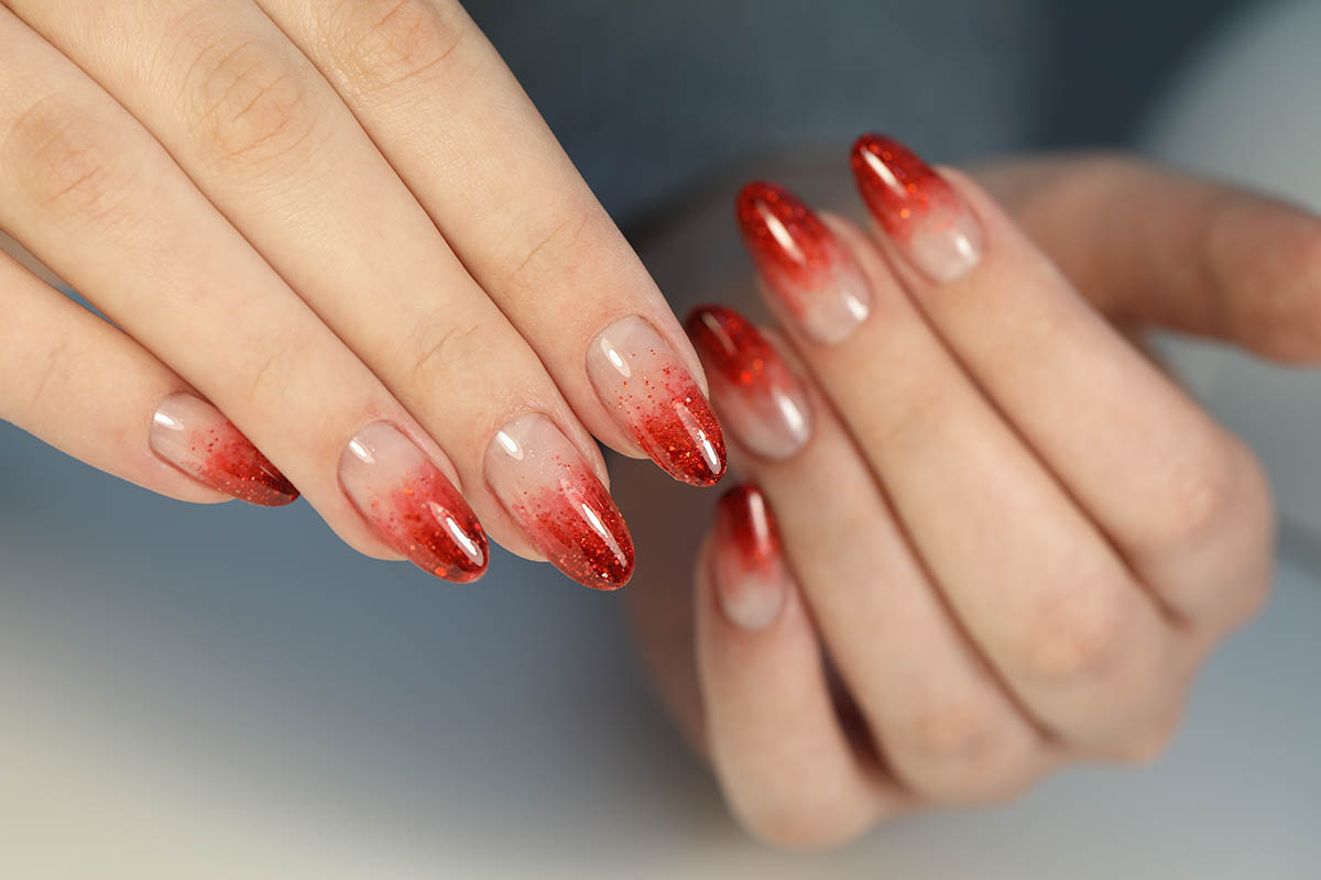 Красный градиент. Источник: Elena Grama / Shutterstock / FOTODOM