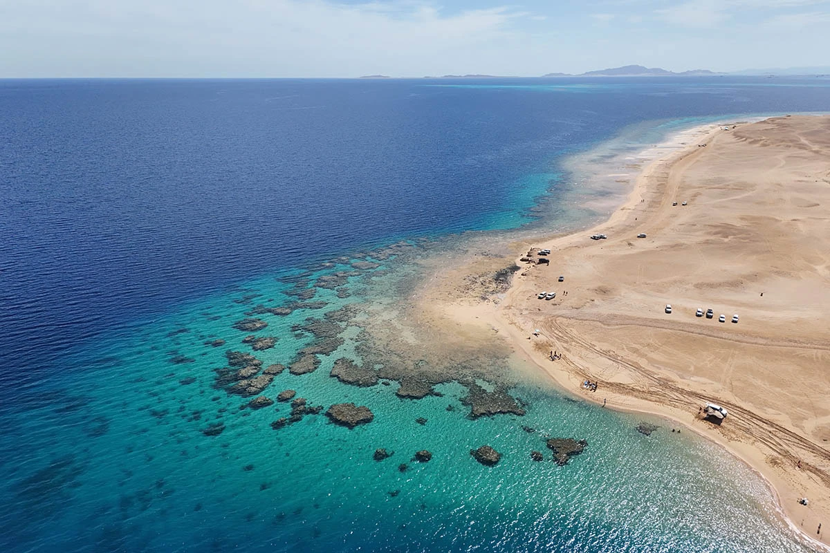 Красное море на западе Саудовской Аравии. Источник: Yousef Almulhim / Shutterstock / FOTODOM