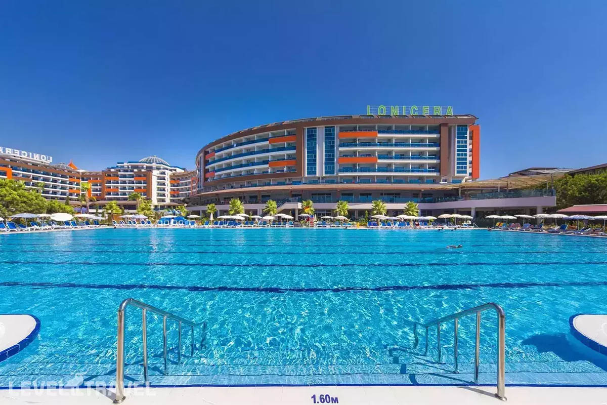 Lonicera Resort & Spa — большой семейный отель с собственным песчаным пляжем в Аланье. Источник: halva.level.travel