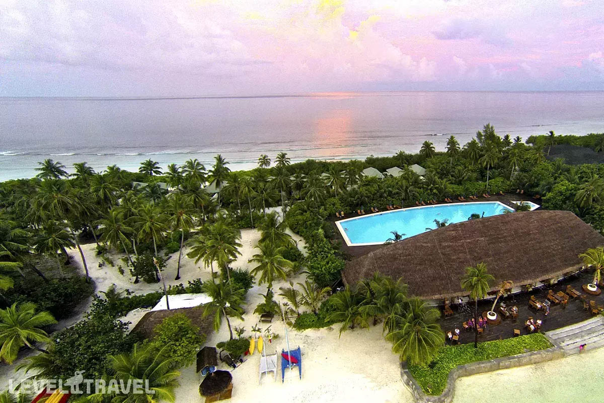 Курортный отель Canareef Resort Maldives на Мальдивах. Источник: halva.level.travel
