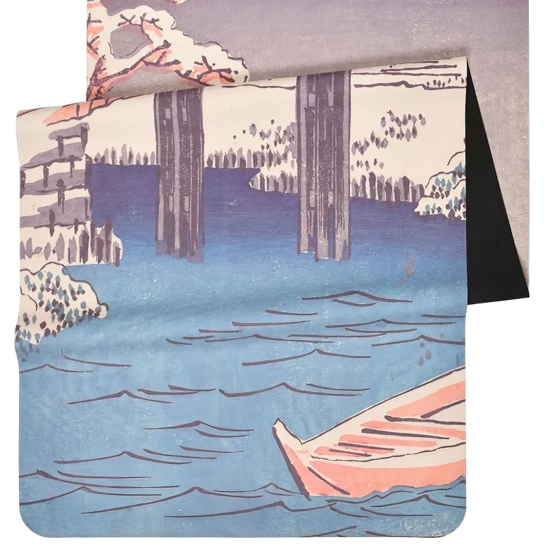 <span style="font-weight: 400;">Коврик для йоги и фитнеса. Источник: ozon.ru</span>