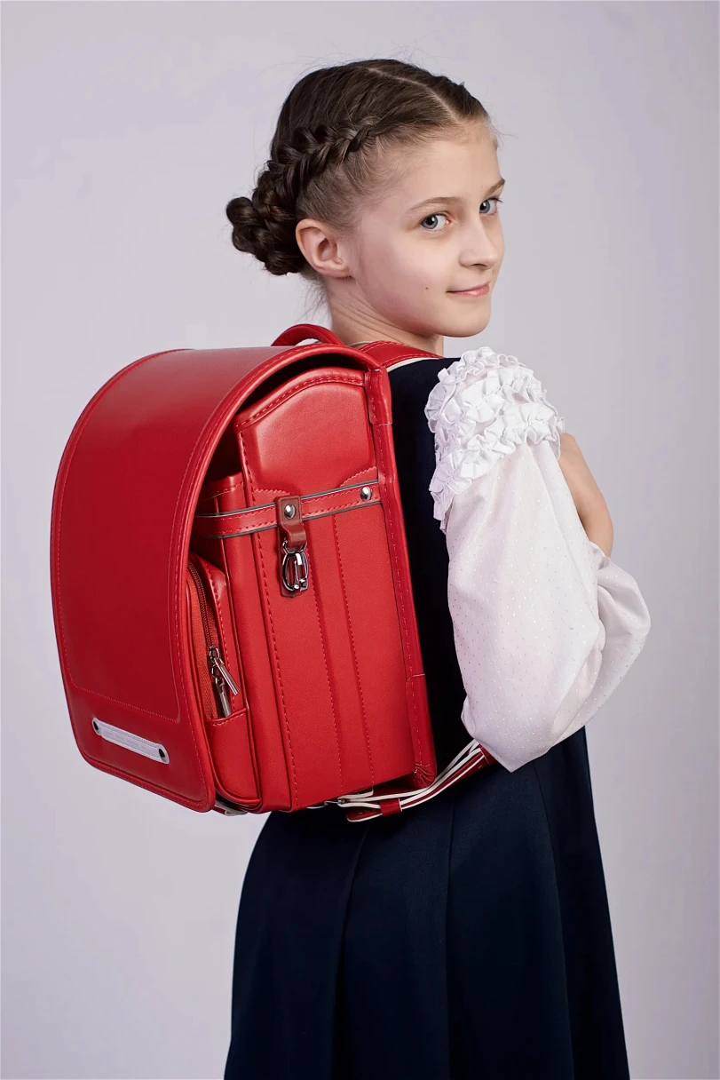 <p><span style="font-weight: 400;">Японский дизайн, качественный кожзам. Источник: ozon.ru</span></p>
