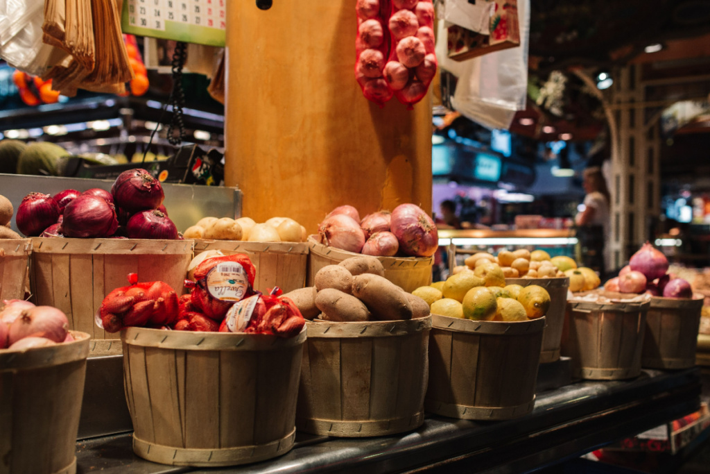 Молодые россияне стали покупать меньше продуктов