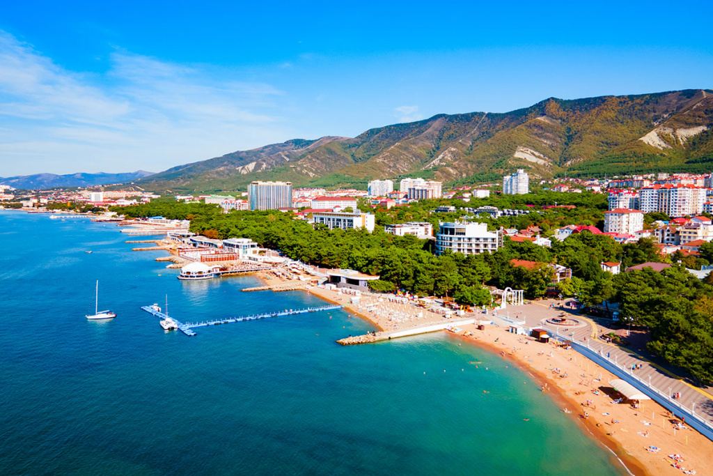 где в геленджике чистое море