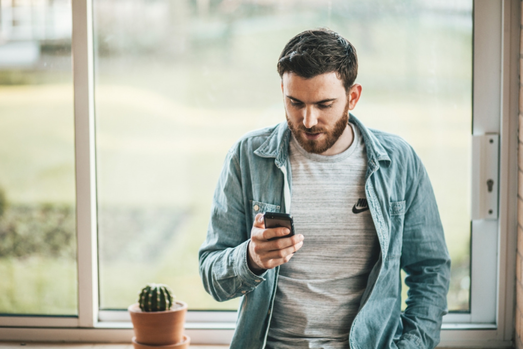 Как скачать и установить WhatsApp: инструкция для разных устройств