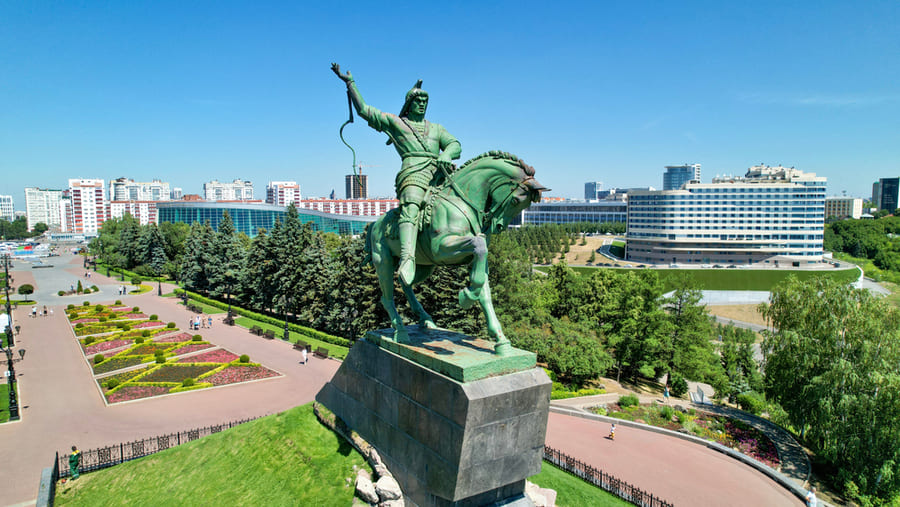 Памятник Салавату Юлаеву