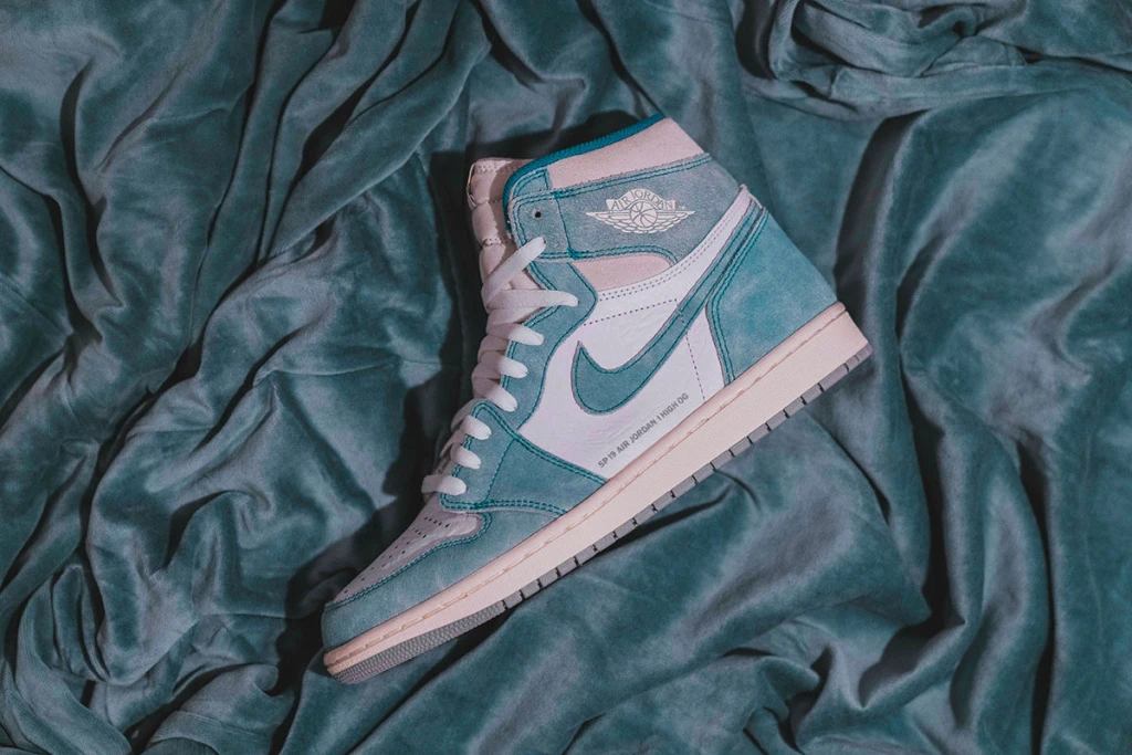 с чем носить кроссовки Air Jordan 