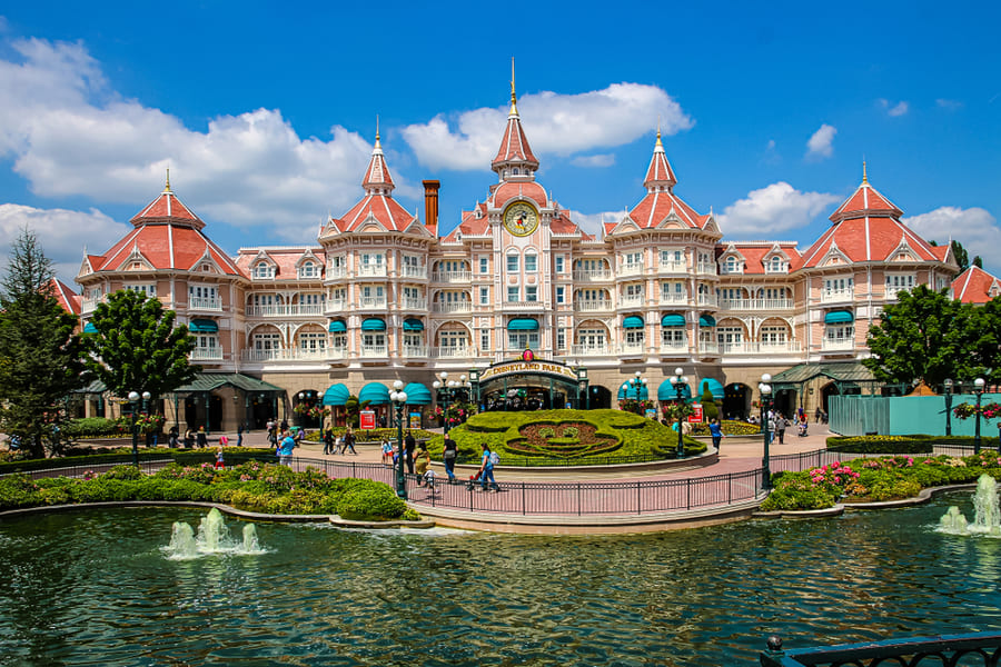 Тематические зоны Disneyland Park