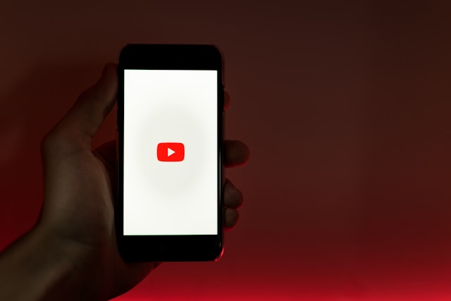 Начнут ли в России замедлять YouTube: что случилось и что нужно об этом знать